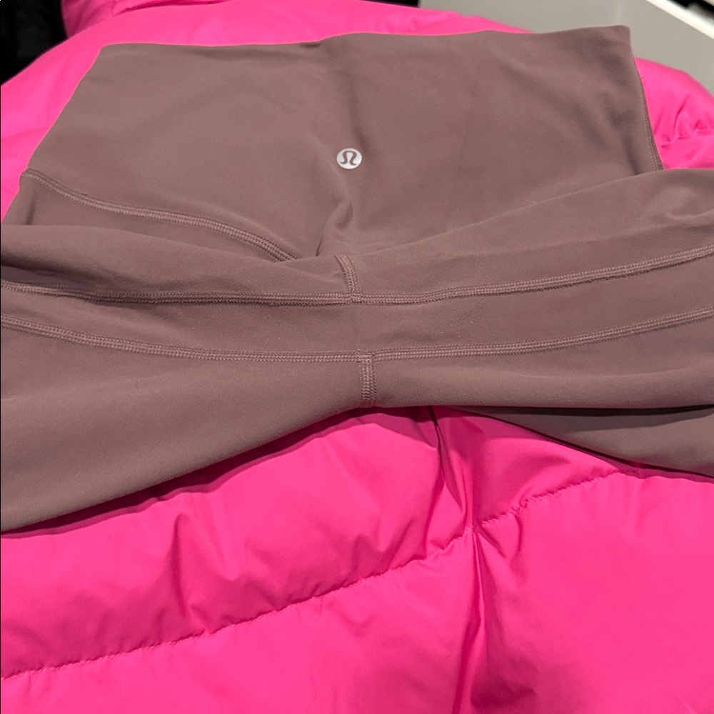lululemon athletica Align 7/8 length leggings - Picture 4 of 4